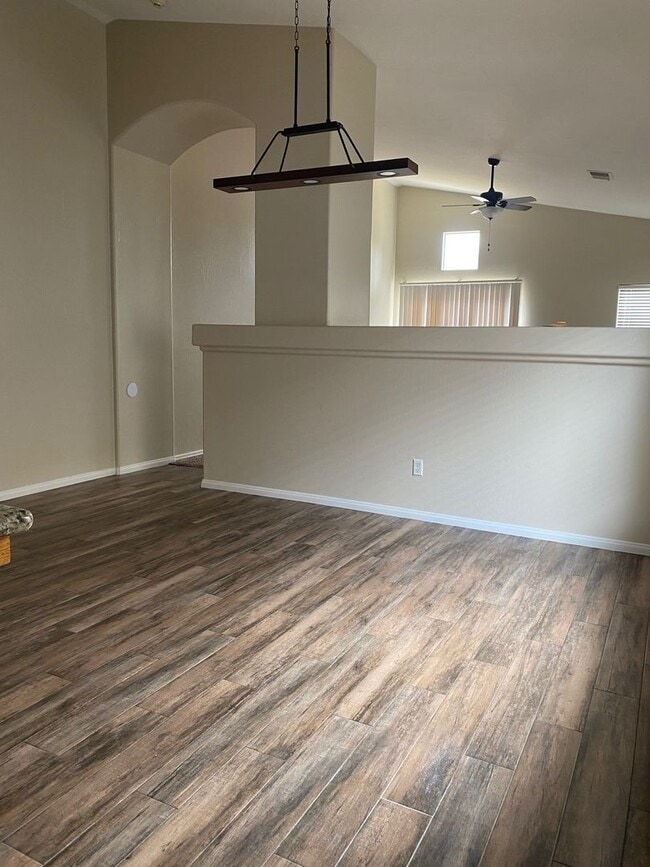 Building Photo - 9604 Lanneau Ct