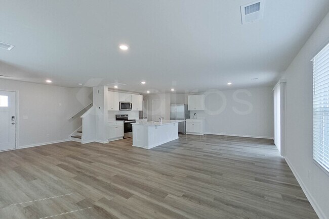 Foto del edificio - 125 Overstreet Way