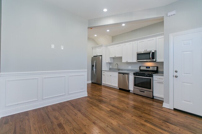 Foto del edificio - 3245 W Pierce Ave