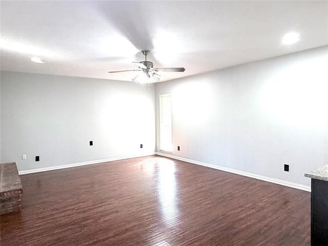 Foto del edificio - 220 Park Meadow Way