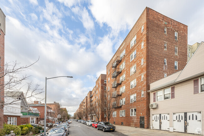 Alternate view 2 - 1775 E 18th St