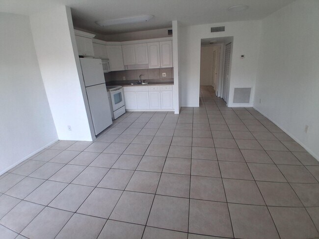 Building Photo - 6289 Lear Dr