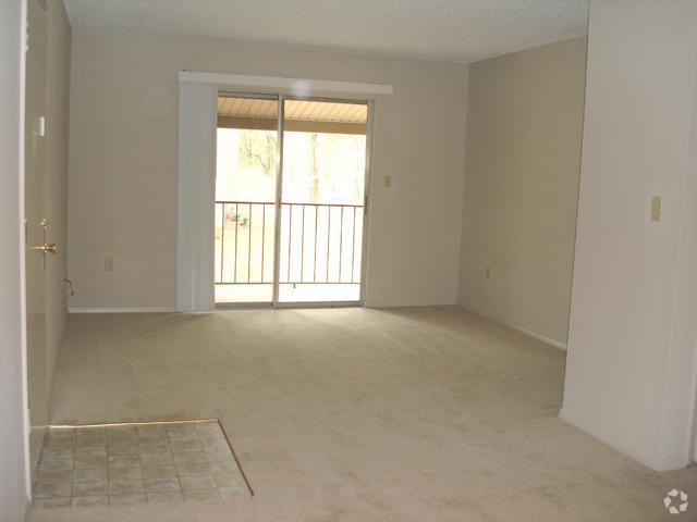 Living Room - The Woodlands Apartments