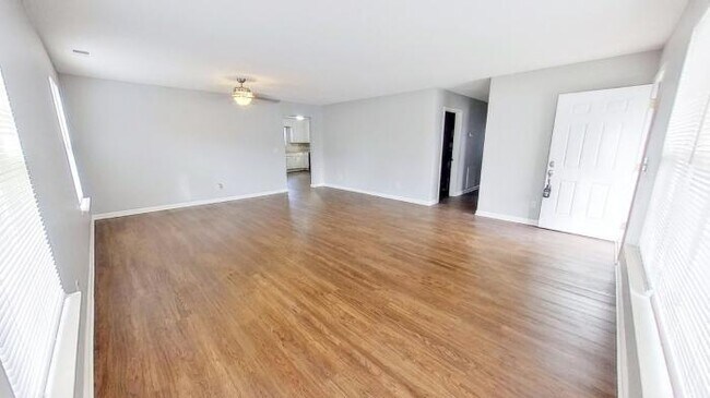 Building Photo - 4 bedroom in Charlotte NC 28269