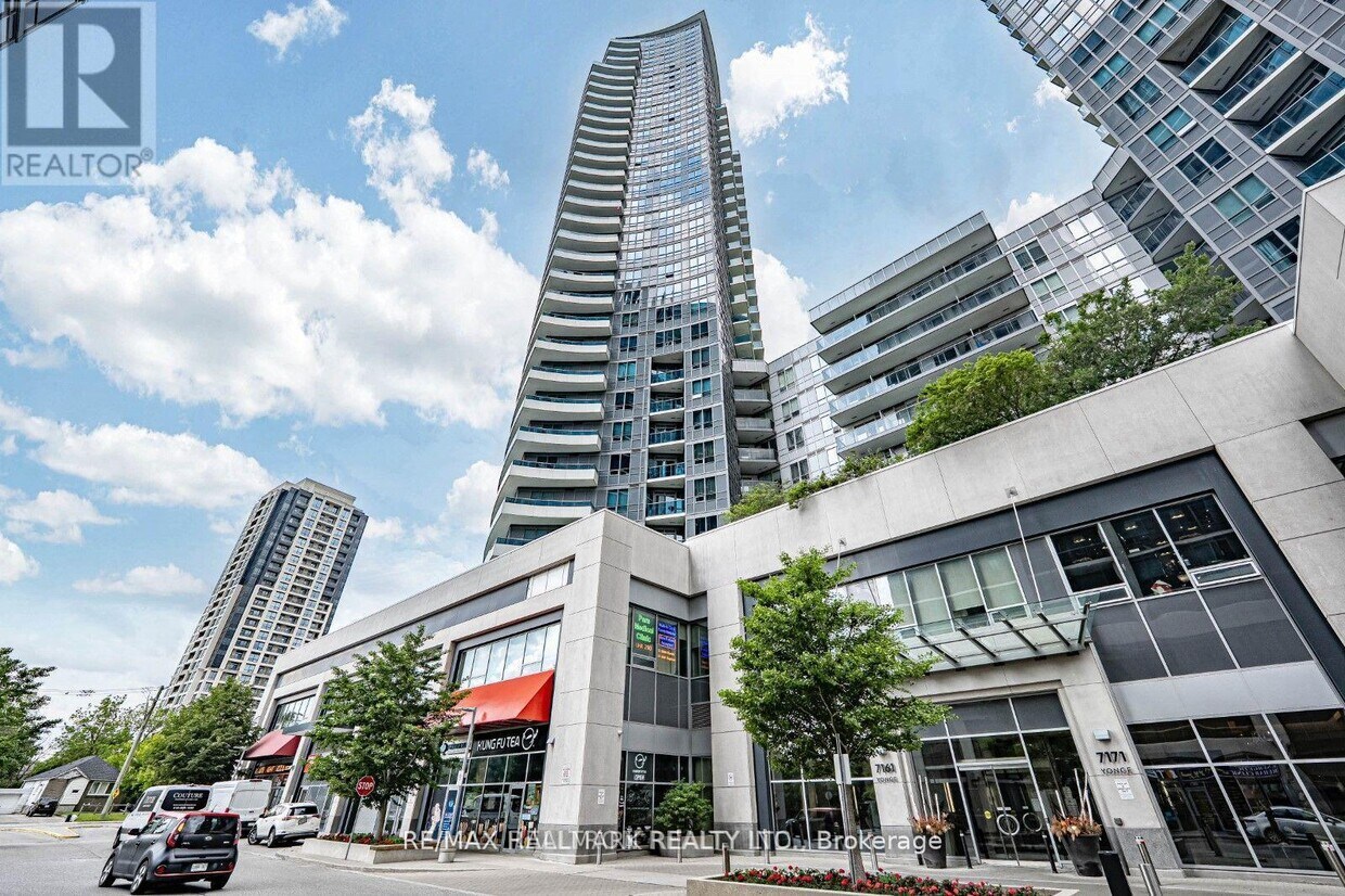 Photo principale - 7171 Yonge St