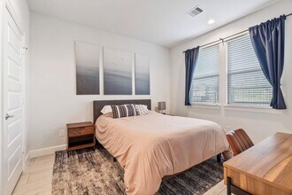 Building Photo - 316 Jensen Dr