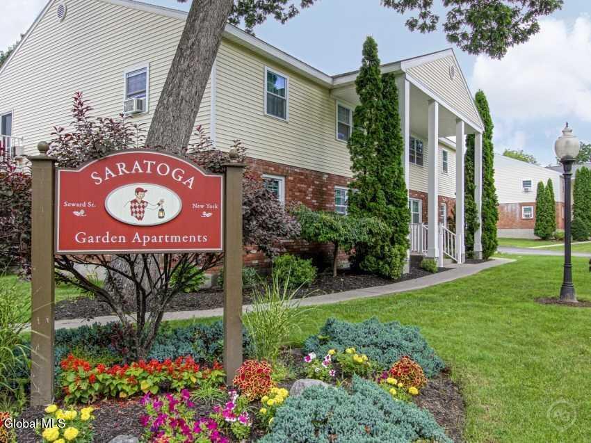 Foto principal - 21 Seward St