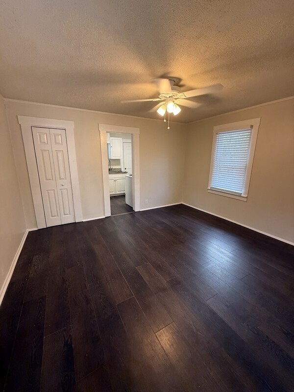 Foto del edificio - 1869 29th Ave N