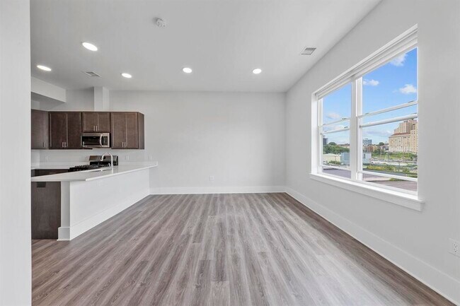 Foto del edificio - 660 Grand St