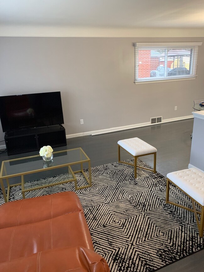 Foto del edificio - 532 Alter Rd