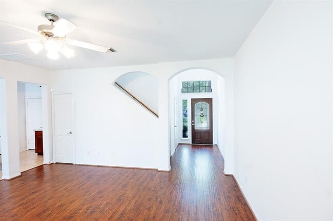 Building Photo - 23 S Burberry Park Cir