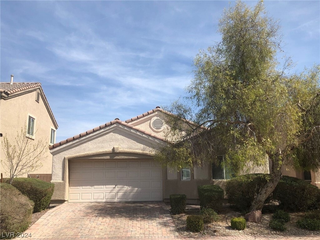 Foto principal - 5460 Midwinter Mist St