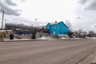 Building Photo - 511 Q St