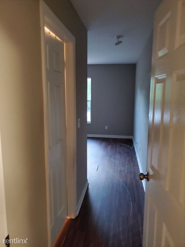 Building Photo - 3 br, 2 bath House - 4000 Almond Ave