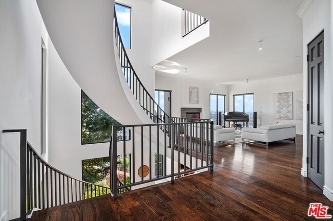 Building Photo - 8262 WOODSHILL Trl