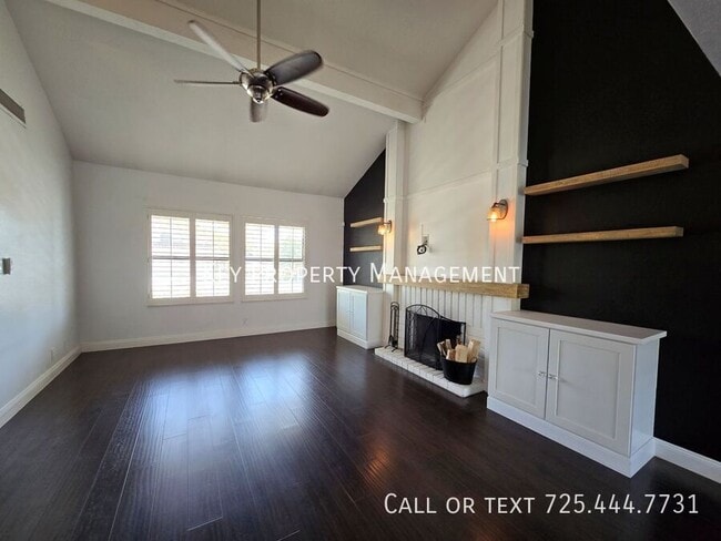 Foto del edificio - BEAUTIFUL SPACIOUS 4BED/ 3 BA HOME W/ LARG...