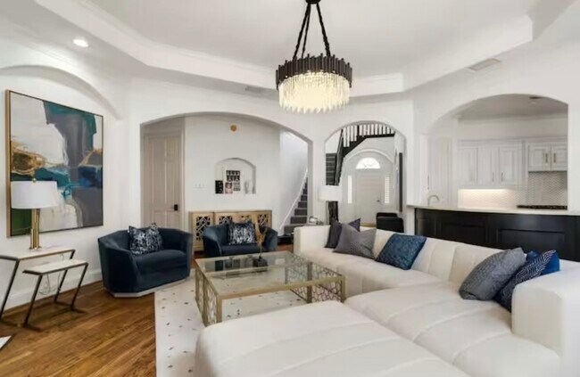 Foto del edificio - 2133 Bering Dr