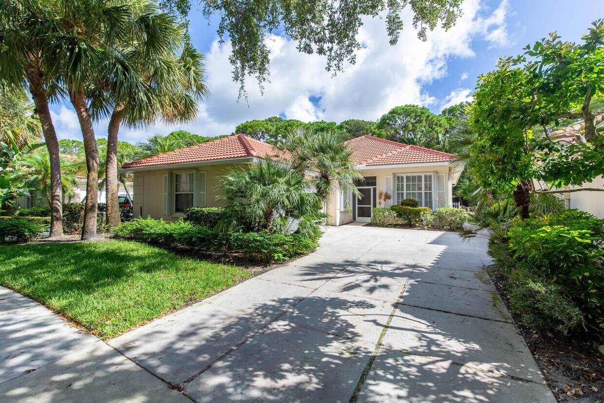 Foto principal - 179 E Tall Oaks Cir
