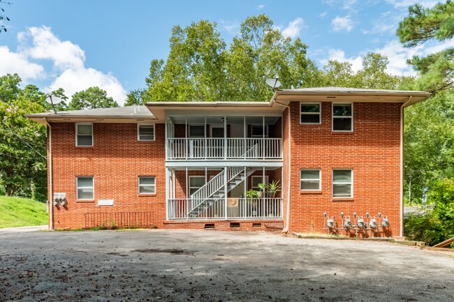 Building Photo - 2209 Morehead Ave
