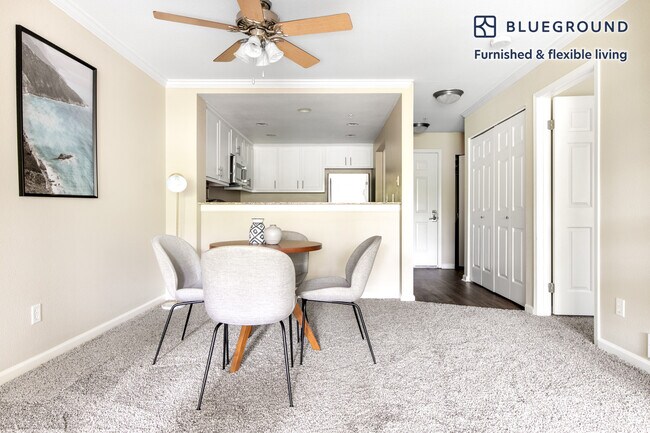 Building Photo - 1545 Vista Club Cir