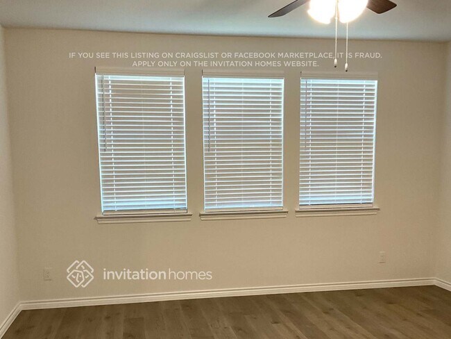 Foto del edificio - 7412 Alfriston Pl