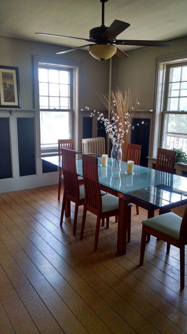 Dining Room - 306 N State St