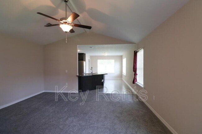 Foto del edificio - 1285 Mills Ave