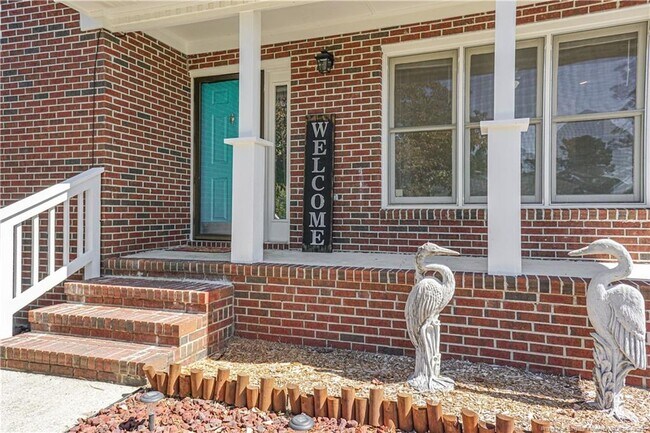 Foto del edificio - 184 E 12 Oaks Rd