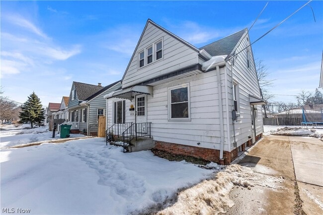 Foto del edificio - 14028 Rockside Rd