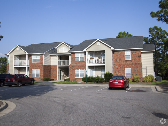 Legion Crossings - Apartments in Hope Mills, NC | Apartments.com