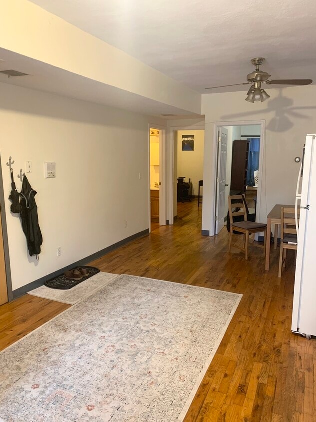 Primary Photo - 840 Huntington Ave