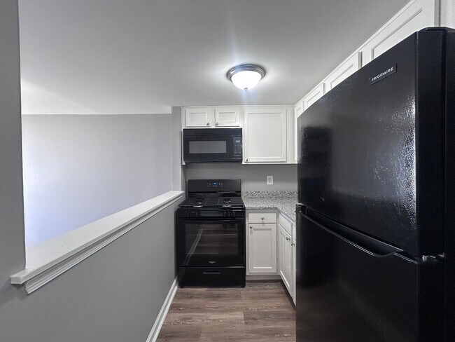 Foto del edificio - Baltimore - 2 bedrooms and 1 bath Available!