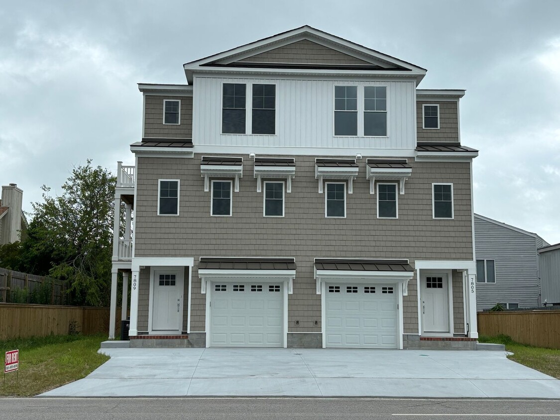 Foto principal - 7805 Atlantic Ave