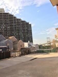 Building Photo - Park View