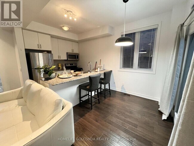 Photo du bâtiment - 2358 Natasha Cir