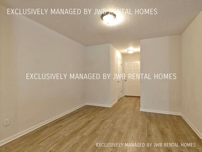 Building Photo - 8747 Berry Ave