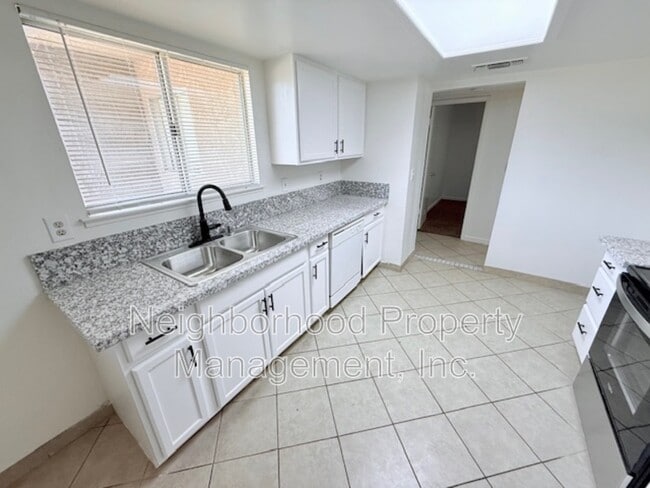 Foto del edificio - 5390 N Salinas Ave