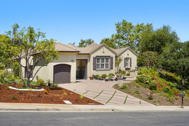 Foto del edificio - 26521 Mont Calabasas Dr