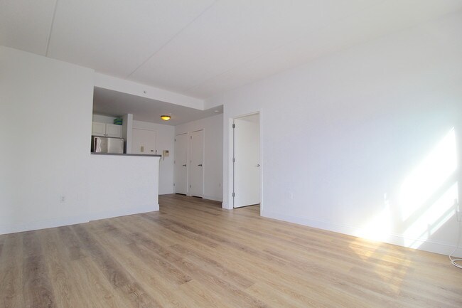 Foto del edificio - 304 W 117th St