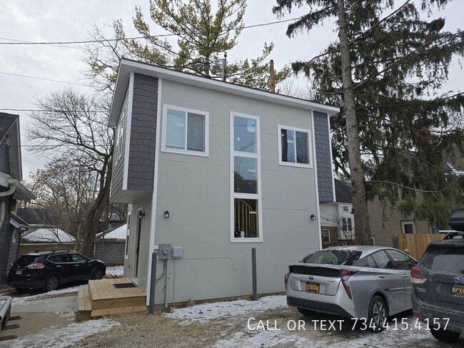 Photo - 536 Walnut St Apartment