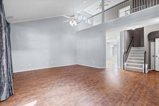 Foto del edificio - 633 Fairway