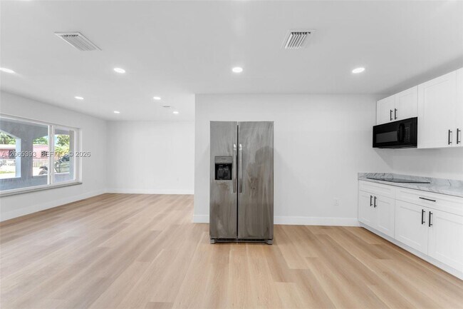 Foto del edificio - 17915 NW 43rd Ct