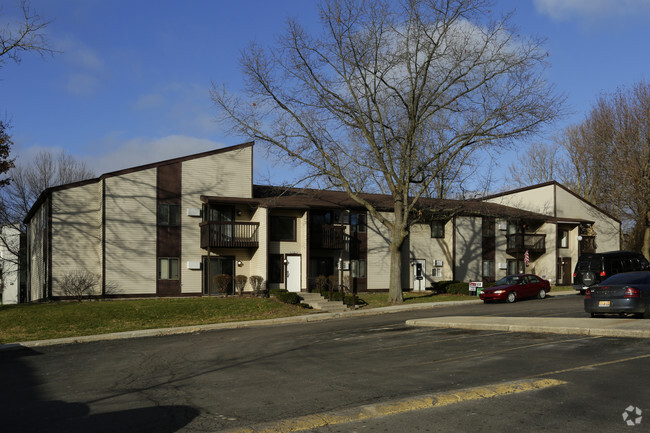 Foto del edificio - Wooded View Apartments