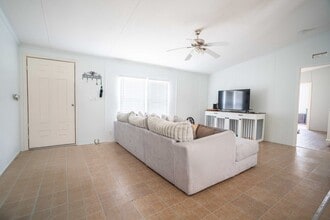 Building Photo - 20511 N Sabine Dr