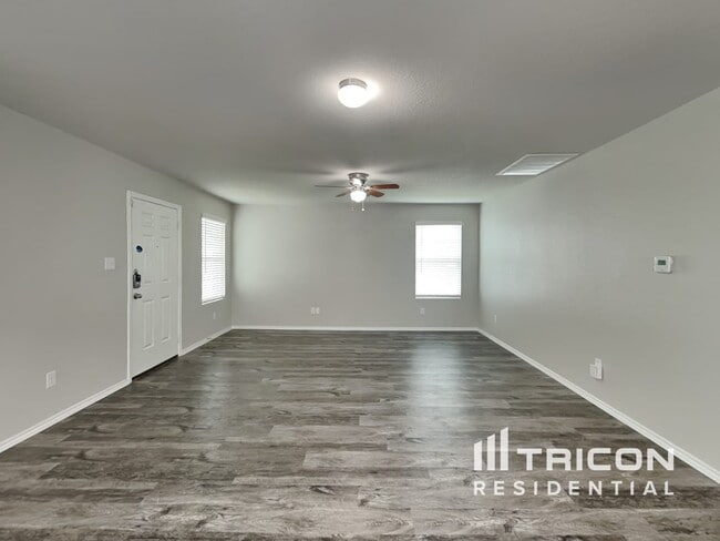 Building Photo - 8443 Amistad Cove