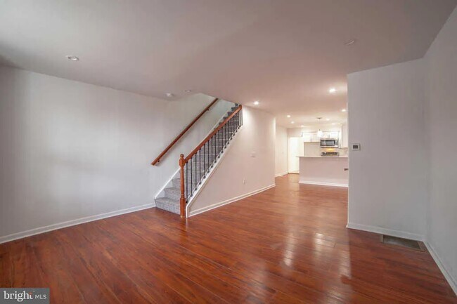 Foto del edificio - 104 S 62nd St