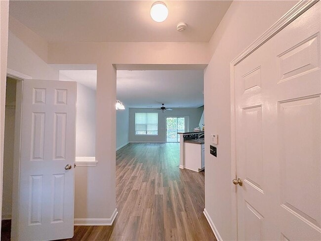 Foto del edificio - 3459 Dianthus Ln NW