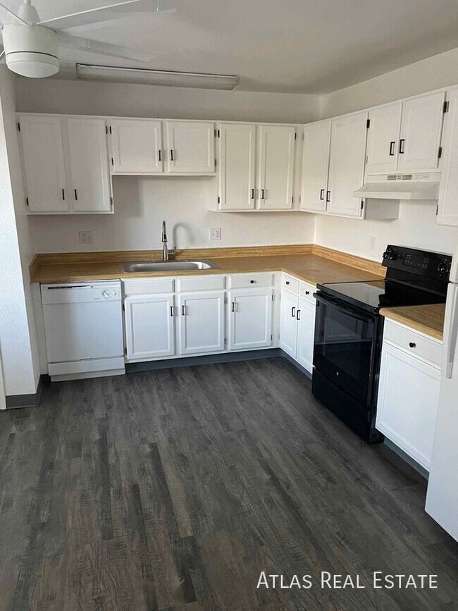 Photo - 2365 Split Rock Dr Apartment