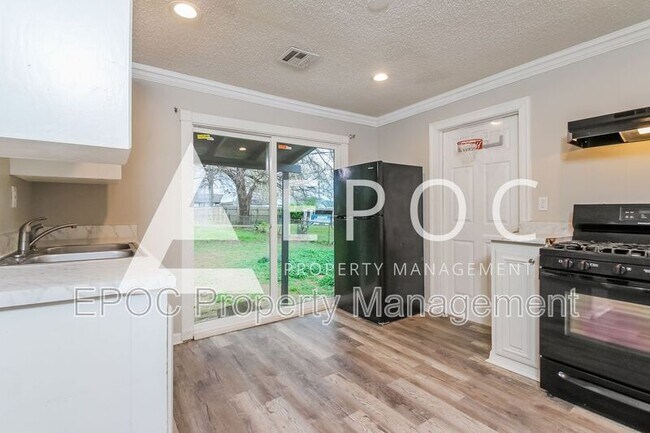 Foto del edificio - 1252 N Braden Ave