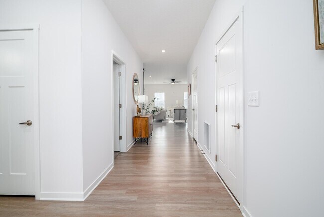 Foto del edificio - 468 Rochdale Run